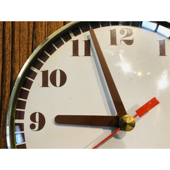 Image 1 of Horloge vintage en laiton et formica par JAZ 1970