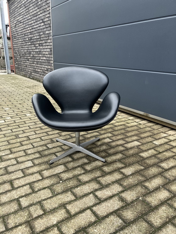 Image 1 of Chaise de cygne Fritz Hansen en cuir noir d'origine Très bon état !