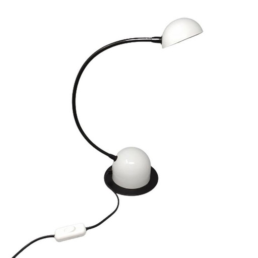 1970S Gorgeous White Table Lamp By Veneta Lumi. Fabriquée en Italie