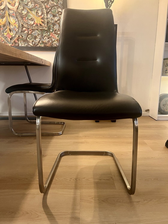 Image 1 of 6 chaises de salle à manger en cuir noir