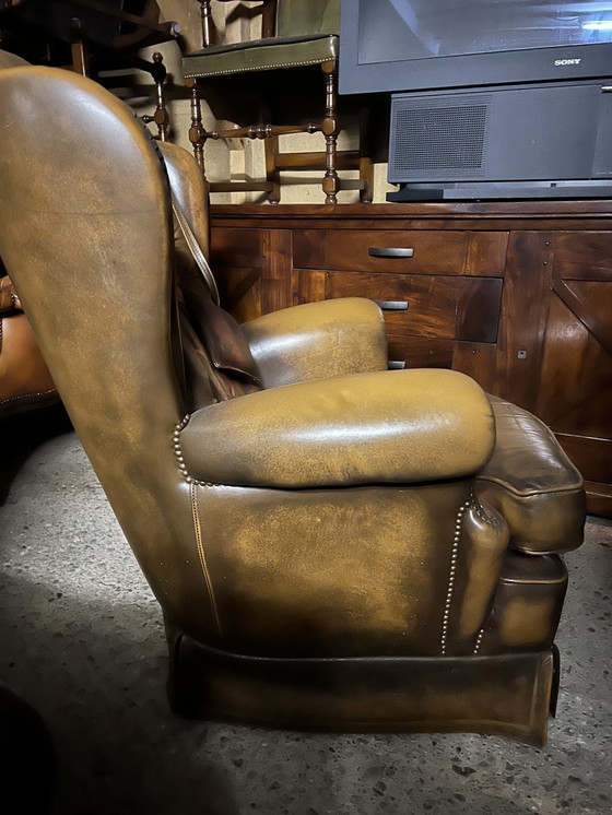 Image 1 of Fauteuil Chesterfield en cuir