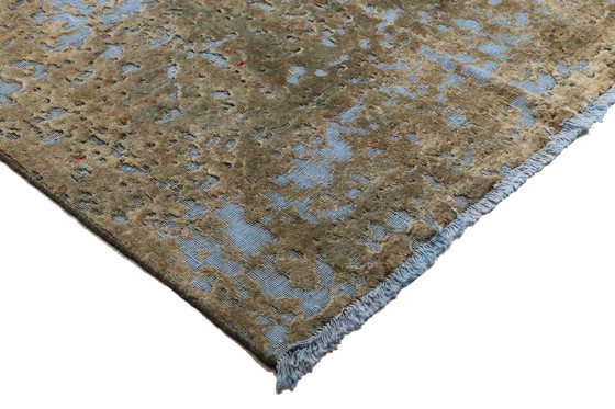 Image 1 of Vintage Royal Tapis