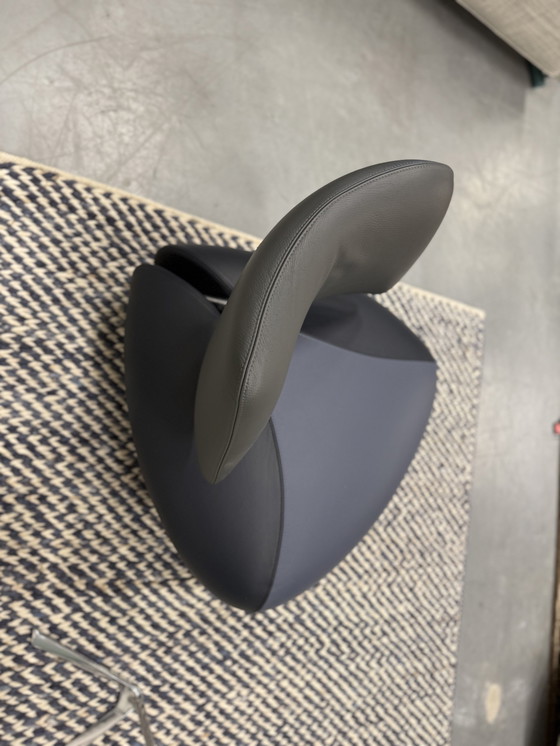 Image 1 of Leolux Pallone Fauteuil Senso Cuir Bleu Gris