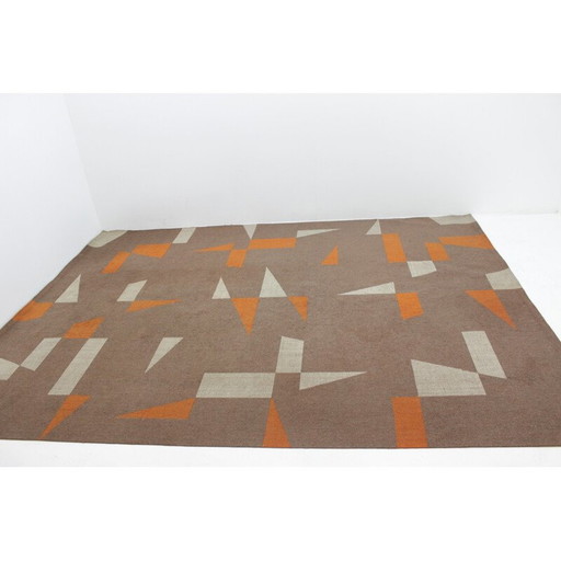Tapis géométrique vintage marron et orange, Tchécoslovaquie 1970