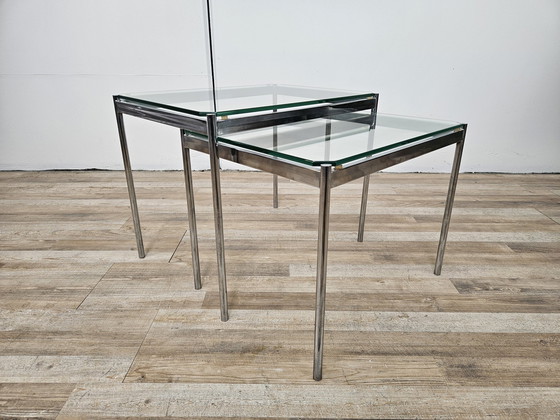 Image 1 of Tables basses Mid Century en acier et verre transparent