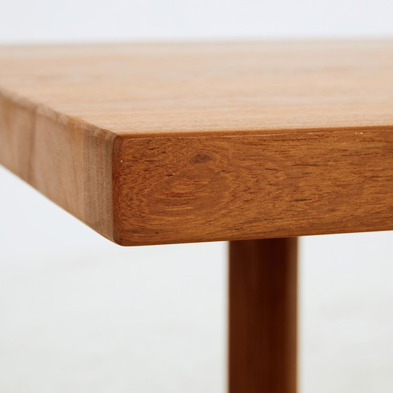 Image 1 of Mk10222 Table basse en teck restaurée