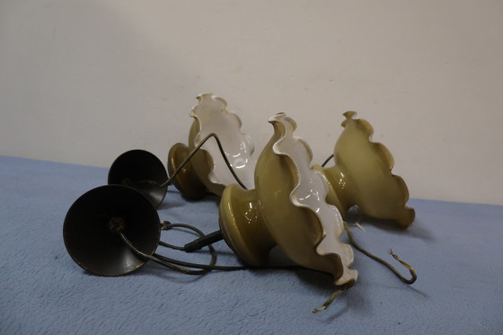 Image 1 of Lampes suspendues massives en opaline avec plis