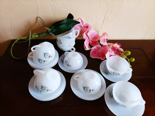 Lot de 11 Tasses à Café en Arcopal Thème "Les Marguerites"