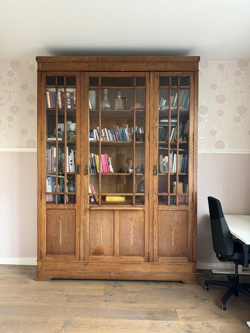 Ancienne armoire d'école Art Nouveau / Amsterdam