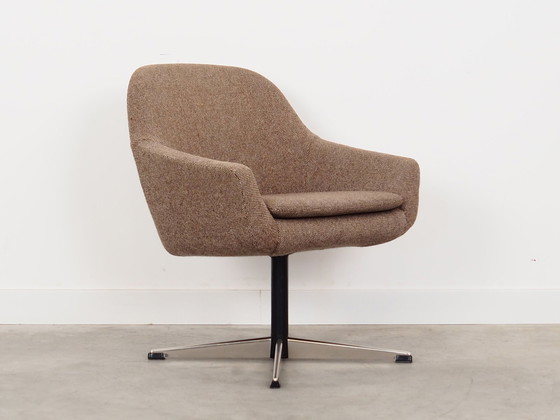 Image 1 of Fauteuil brun, Design danois, 1970S, Production : Danemark