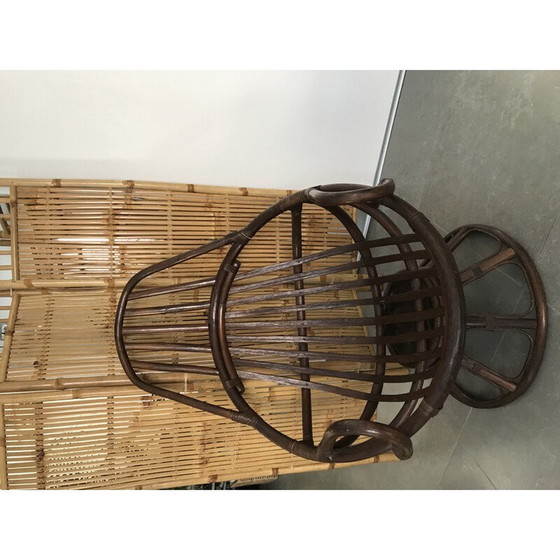 Image 1 of Fauteuil pivotant vintage en rotin avec coussin