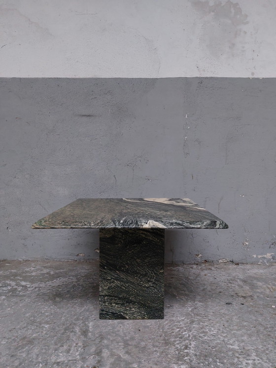 Image 1 of Table basse en marbre gris