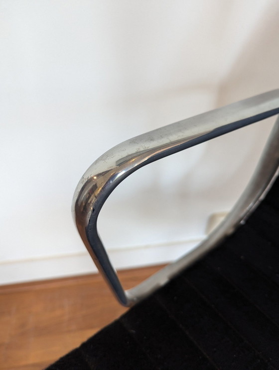 Image 1 of Chaise Herman Miller Ea108