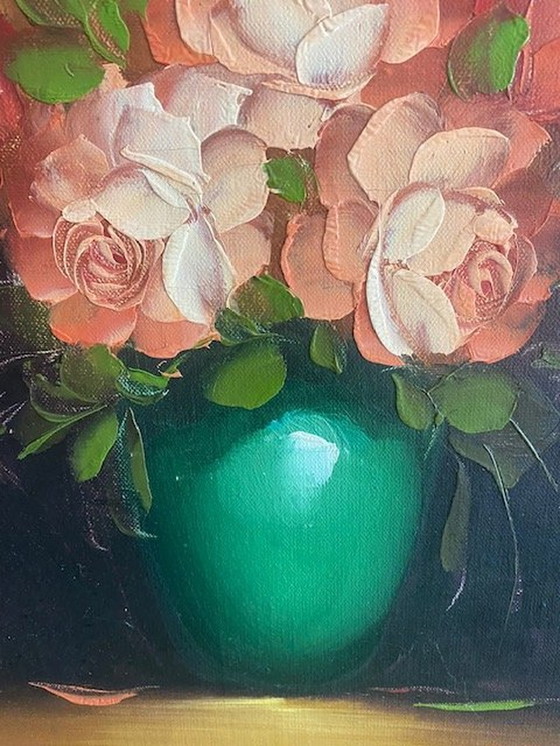 Image 1 of Bouquet de roses dans un vase vert