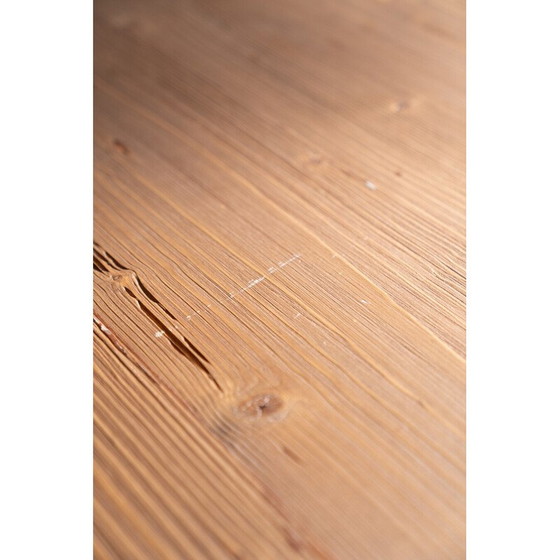 Image 1 of Table de salle à manger vintage fabriquée à la main avec plateau en sapin brossé, 2020