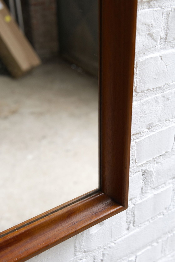 Image 1 of Miroir vintage en teck danois