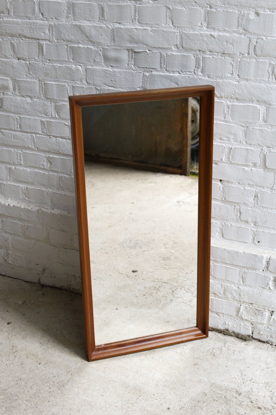 Image 1 of Miroir vintage en teck danois