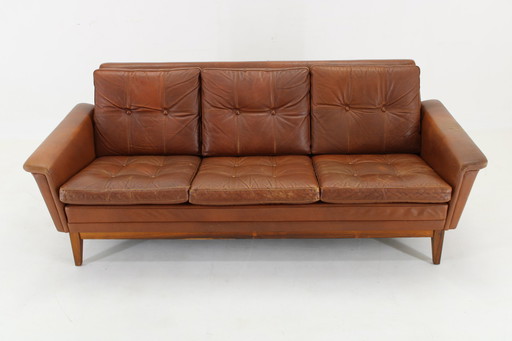 - Bon état d'origine avec des signes mineurs d'utilisation