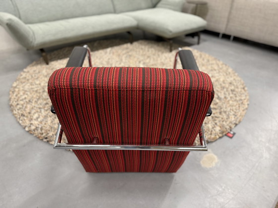 Image 1 of Leolux Fauteuil Scylla Tissu Belluno Rouge