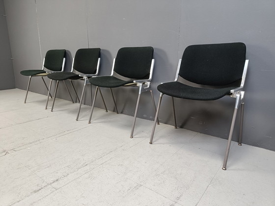 Image 1 of Chaises d'appoint vintage Dsc 106 par Giancarlo Piretti pour Castelli, ensemble de 4