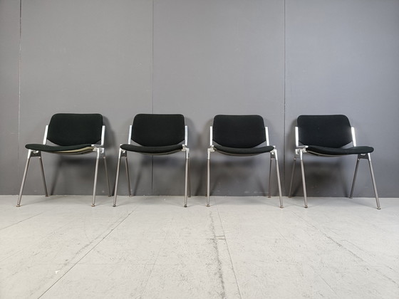 Image 1 of Chaises d'appoint vintage Dsc 106 par Giancarlo Piretti pour Castelli, ensemble de 4