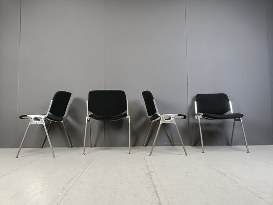 Image 1 of Chaises d'appoint vintage Dsc 106 par Giancarlo Piretti pour Castelli, ensemble de 4