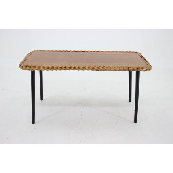 Image 1 of Table basse vintage avec bord en rotin, France 1970