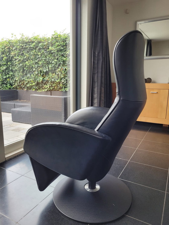 Image 1 of Fauteuil relax Jori en cuir noir