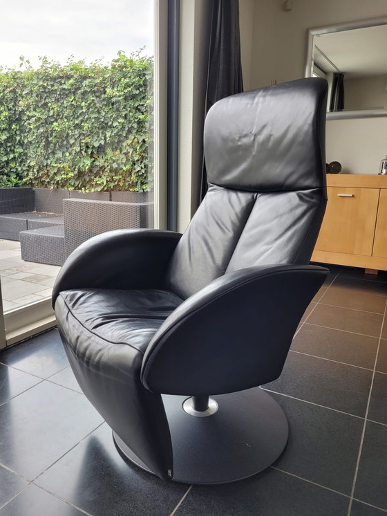 Image 1 of Fauteuil relax Jori en cuir noir