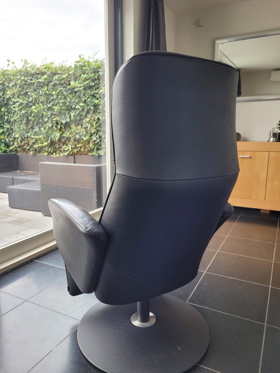 Image 1 of Fauteuil relax Jori en cuir noir