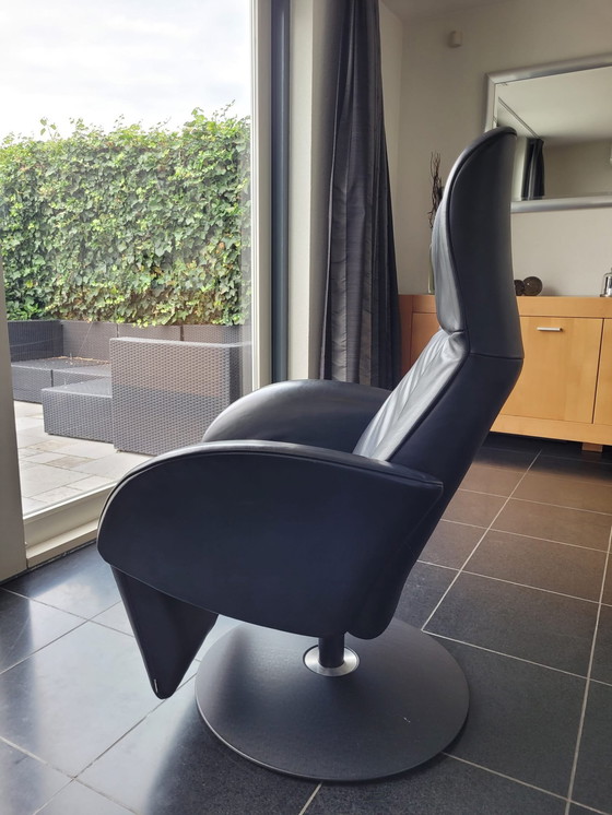 Image 1 of Fauteuil relax Jori en cuir noir