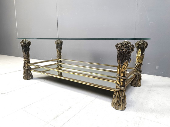 Image 1 of Table basse à fleurs en laiton, 1970S