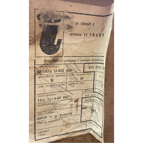 Image 1 of Commode vintage modèle U-453 en chêne par Jiri Jiroutek pour Interier Praha, Tchécoslovaquie 1960