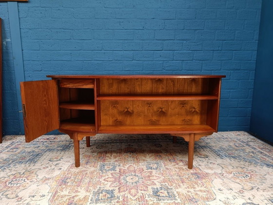 Image 1 of Bureau vintage au design danois