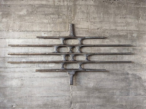 Sculpture murale en fonte d'aluminium 1960S