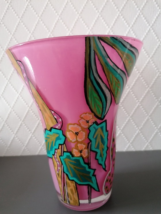 Image 1 of Vase peint à la main "Panthère rose", Artiste Evalien Ritmeester