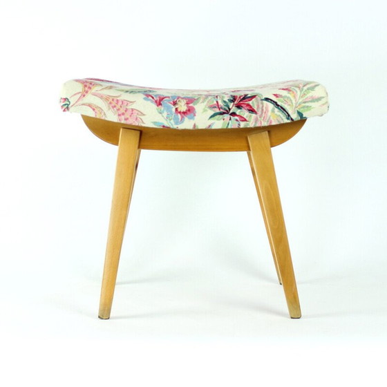 Image 1 of Tabouret du milieu du siècle en bois de chêne et lin par Ton, Tchécoslovaquie années 1960