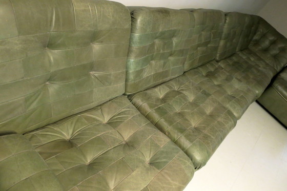 Image 1 of Ensemble de canapés modulaires Patchwork en cuir patiné vert olive, 1970S