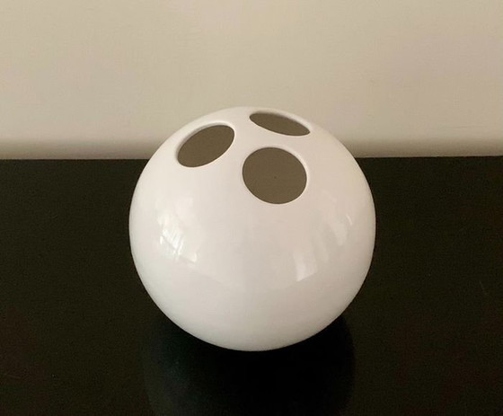 Image 1 of Vase Sphérique • Bowling • Porcelaine Vitrifiée •  Enzo Bioli • Il Picchio • 1970