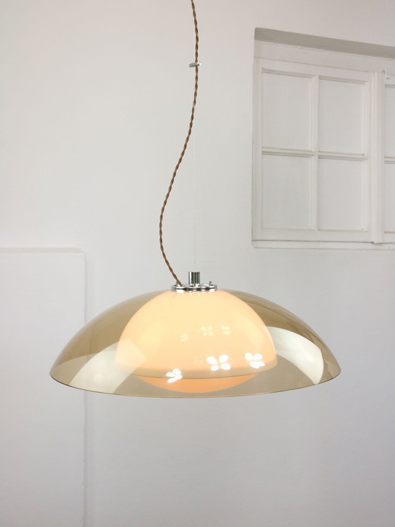 Image 1 of Rare lampe Ufo Space Age de Guzzini en marron clair, 1970S