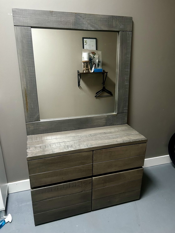 Image 1 of Véritable armoire Maxfurn