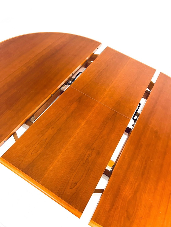 Image 1 of Table à manger extensible vintage années 60