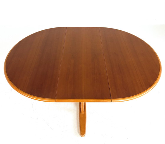 Image 1 of Table à manger extensible vintage années 60
