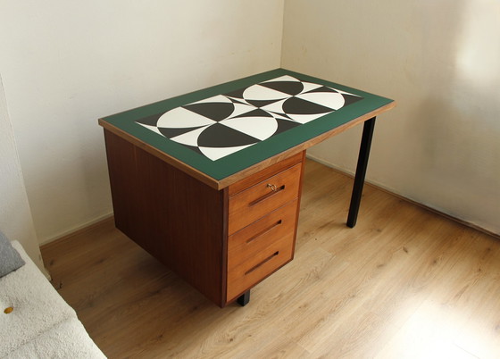 Image 1 of Bureau Philips avec motif géométrique peint à la main