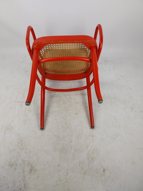 Image 1 of 1 X Fauteuil Thonet 811 de Josef Hoffmann en couleur rouge d'origine.