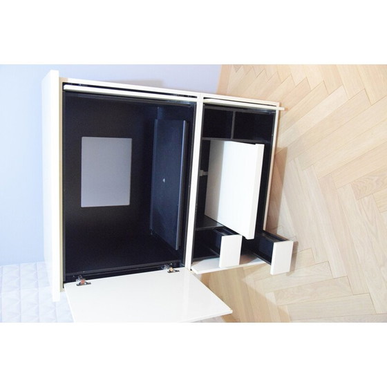 Image 1 of Meuble de rangement vintage blanc