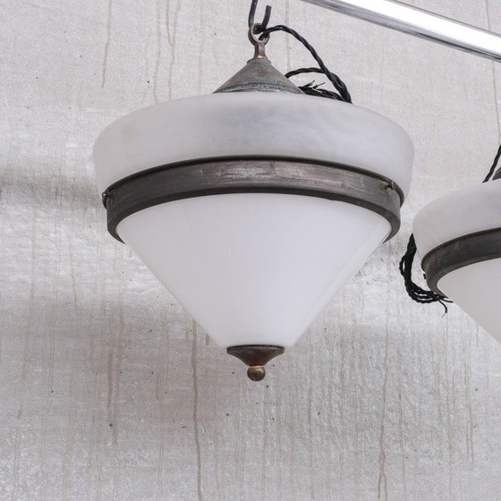 Image 1 of Paire de lampes suspendues en verre, France 1920