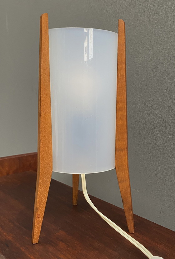 Image 1 of Lampe à poser en plexiglas sur trépied par Pokrok République tchèque 1970S