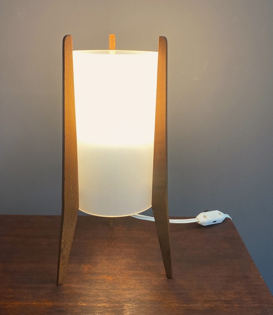 Image 1 of Lampe à poser en plexiglas sur trépied par Pokrok République tchèque 1970S