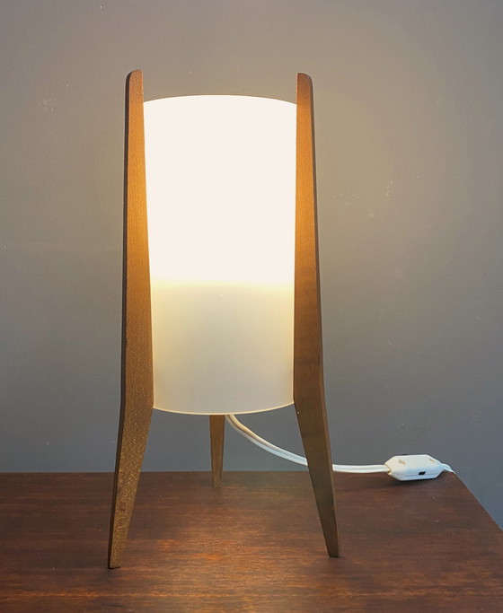 Image 1 of Lampe à poser en plexiglas sur trépied par Pokrok République tchèque 1970S